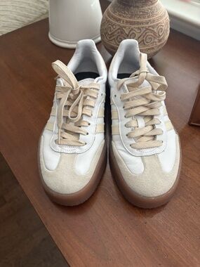 adidas White and Beige Sneakers with Gum Sole